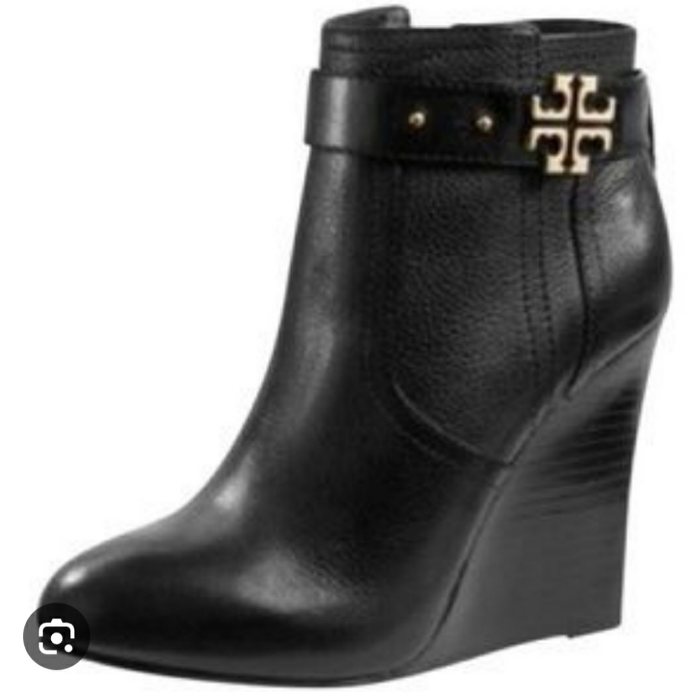 TORY BURCH ELINA 110MM WEDGE BOTTIE